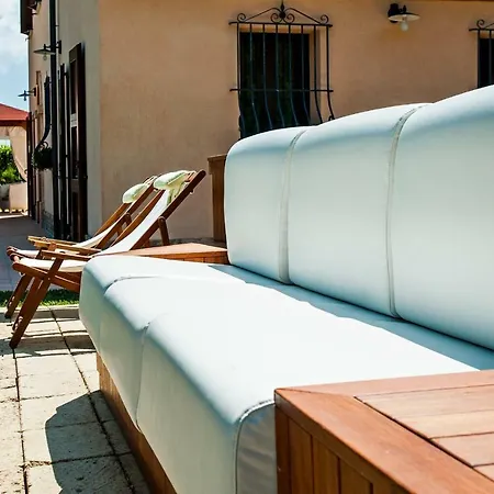 Mauro Country house *